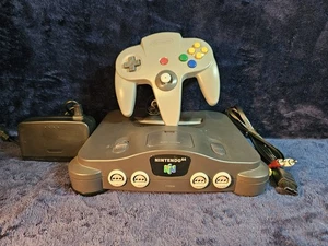 N64 Nintendo 64 Console Cavi Solo Testato Funzionante Leggi Desc - Foto 1 di 17