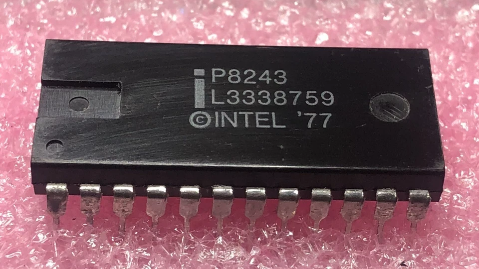 P8243  NEWS - Photo 1/1