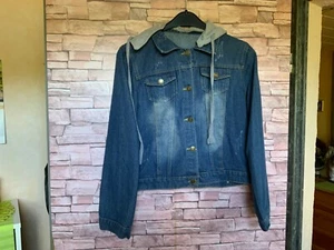 Jeansjacke kurz blau mit Kapuze grau abnehmbar Gr. L - Bild 1 von 4