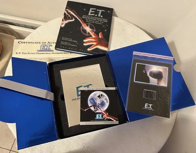 E.T. The Extra-Terrestrial [Ultimate Gift Set] (DVD, 1982) - Excellent Condition - Image 1 of 4