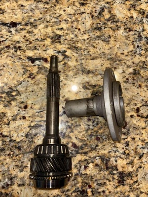 Nissan 280zx Borg  Warner T5 5 Speed Input Shaft & Front Bearing Retainer - Image 1 of 4