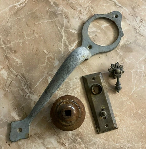 4 pc Vintage architectural salvage door hardware, knob, handle, pull Cover