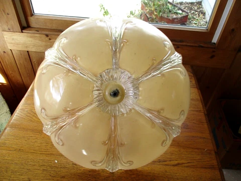VINTAGE ART DECO 3 BULB GLASS CHANDELIER FLEUR DE LIS HANGING LIGHT FIXTURE Cover