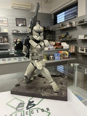 Star Wars Clone Trooper statua - Immagine 1 di 4