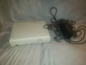 Microsoft XBOX 360 Arcade Console - PARTS ONLY - Picture 1 of 8
