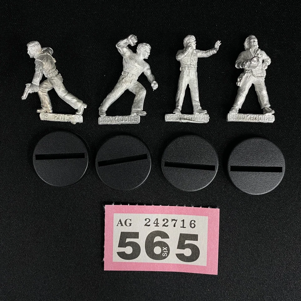 Dados Torcidos Arquetipos Heroicos 1 Miniaturas De Metal Para Juegos De Rol Pulp - Imagen 1 de 1