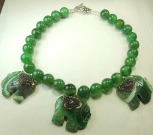 Collar de 3 elefantes de ágata de la suerte en jade verde hecho a mano  - Imagen 1 de 2