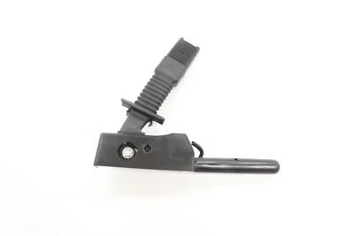 2014-2024 Infiniti Q50 Pretensor de cinturón de seguridad delantero izquierdo OEM Foto 1 de 4