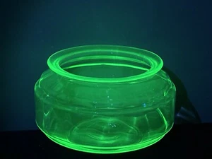 Uranglas Fischschale - Bild 1 von 6