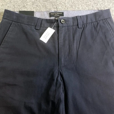 Pantalones chinos Banana Republic Aiden para hombre 32x32 azul marino caqui calce ajustado minimalista Foto 1 de 4