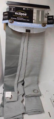 Eclipse Wyckoff Spa Green Blackout paquete de 2 con ojal 52" x 84" Foto 1 de 4