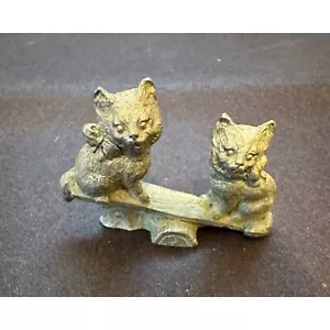 Estatuilla de colección Spoontiques gato gatito peltre balancín juguetona caprichosa - Imagen 1 de 5