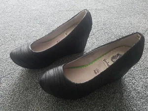 Black Wedge Shoes Berluskas Size Eu39 Size 6 New Small 6 - Picture 1 of 9