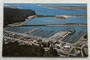 Luftaufnahme des Lachshafens in Winchester Bay, Oregon. Ak (L1) - Bild 1 von 2