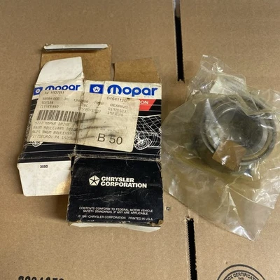 NOS MOPAR Front Wheel Bearing  4641120 Dodge Plymouth Neon 1995-1999 — 第 1/4 张图片