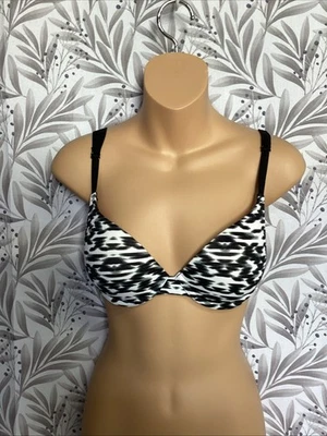 Pink Victoria’s Secret Push Up Bra 34B - Image 1 of 3