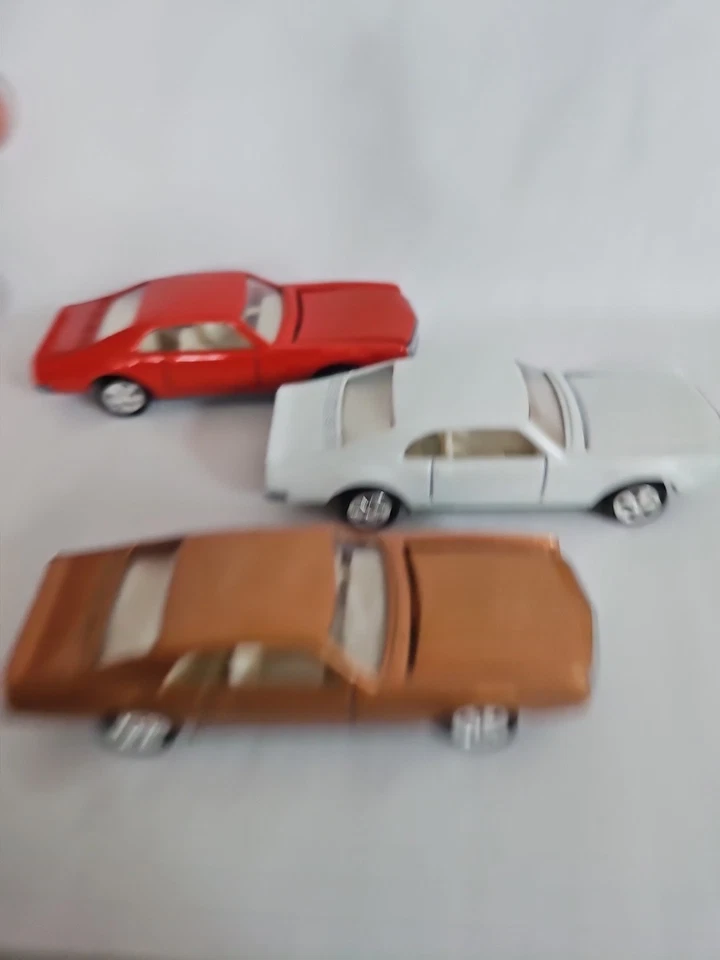 Johnny Lightning Custom Toronado #110 Selling 3 - Image 1 of 4