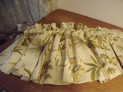 WILLIAMSBURG плиссированные ПОДКЛАДКА VALANCE пальмы бледно-масло желтый 3 доступны - Изображение 1 из 4