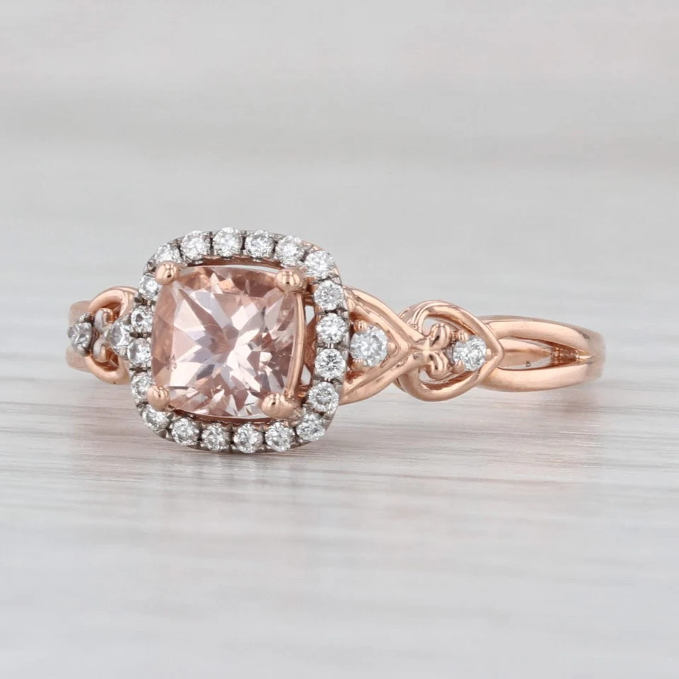 Anillo de compromiso con halo de diamantes de morganita de 1,10 quilates de oro rosa de 10 k talla 8,5 Foto 1 de 4