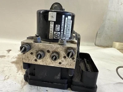 Conjunto de módulo de bomba de freio 2015-2019 Volkswagen Passat antibloqueio abs - Imagem 1 de 4