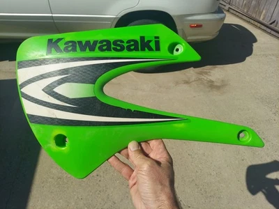 2001-2013 Kawasaki KX85 KX 85 carenagem de cobertura de tanque esquerdo KX100 gráficos OEM - Imagem 1 de 4