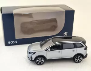 Peugeot 5008 (2020) argento metallizzato, 1:64, scatola Peugeot - Foto 1 di 1