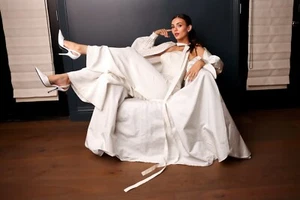 Foto brillante Victoria Justice 8,5" x 11" bordeada #4216 - Imagen 1 de 1