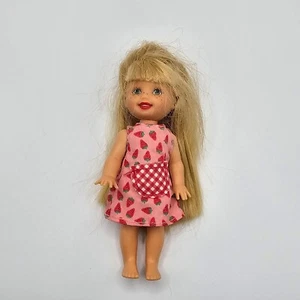 Vintage Barbie Kelly Fun Treats Puppe blond grüne Augen beweglicher Arm Erdbeere - Bild 1 von 5