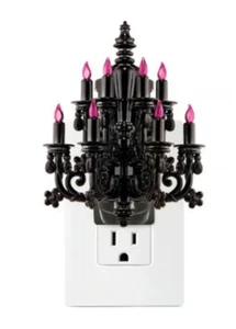 Bath & Body Works Halloween Kronleuchter Wandblume Steck Nachtlicht Brandneu - Bild 1 von 7