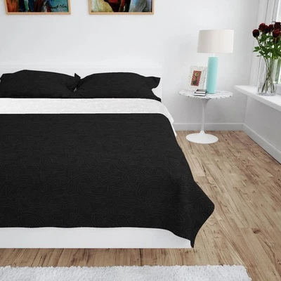 Zweiseitige Tagesdecke Gesteppt 230 x 260 cm Schwarz und Weiß - Bild 1 von 4