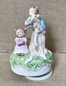 Vintage Brinns Teddy Bears Apple Picking Rotating Music Box Cottage Fame Core - Picture 1 of 8