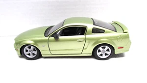 Maisto Assembly Line 2006 Ford Mustang GT 1/24 Scale Metal Kit Green COMPLETED - Picture 1 of 10