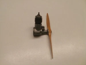 Vintage OK .099 Modellmotor mit Requisite - Bild 1 von 5