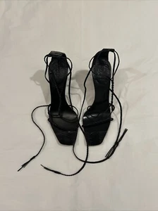 Gucci Black Leather Braided Strappy Sandal Heel Size 7B Great Condition - Picture 1 of 10