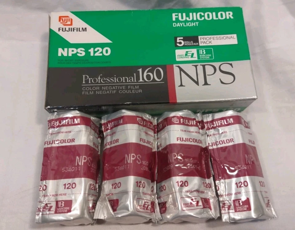 4 Rolls Fujifilm Fujicolor PRO 160 NPS 120 Color Negative Film Expired 2002 - Image 1 of 4