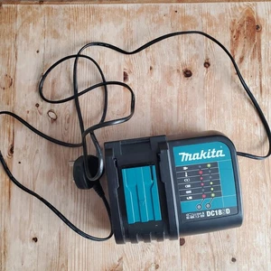 Makita DC18SD Battery Charger 7.2V-18V 2.6Ah Official Genuine - Picture 1 of 4