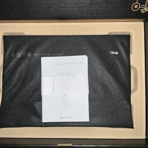 Dell Latitude 7350 13.3" 3K Touch, Ultra 7, 32GB RAM, 256GB SSD, Detachable - Picture 1 of 14