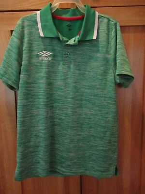 CAMISA NIÑO UMBRO CUELLO VERDE Y BLANCO USADA EN EXCELENTE ESTADO MEDIANA 8 10 Foto 1 de 4