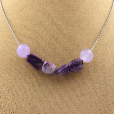 Steine Und Minéraux. Halskette Perlen Charoit Aus Russland + Chalcedon Lavendel - Bild 1 von 4