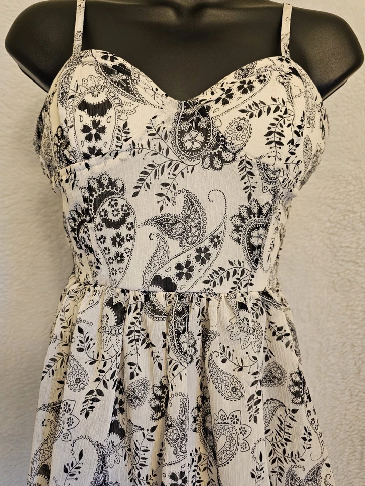 Twenty One Womens Sundress Dress Size M Medium Black White Floral - Image 1 of 4