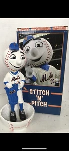 New York Mets Mr. Met Stitch n Pitch BobbleHead RARE SGA Mr Met Stitch & Pitch - Picture 1 of 3