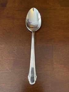 Gorham CALAIS 1 Large Spoon Replacement Piece 18/8 Stainless Flatware Used Good - Picture 1 of 3