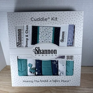 Shannon Fabric Cuddle Kit Embrace Sensational Strips 30” X 41” Stop & Chomp - Picture 1 of 4