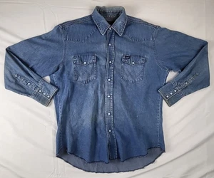 Camisa de mezclilla de manga larga Wrangler Pearl Snap para hombre mediana/LG envejecida occidental de colección - Imagen 1 de 9