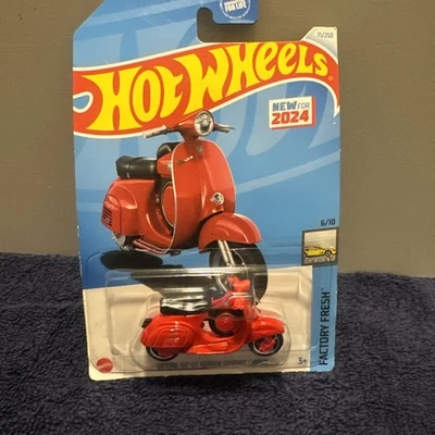 2024 HOT WHEELS FACTORY FRESH VESPA 90 SS SUPER SPRINT (1966) (HW1) - Image 1 of 4