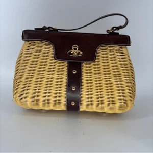 Borsa a mano Etienne Aigner marrone e marrone con texture in vimini intrecciato con portafoglio - Foto 1 di 16