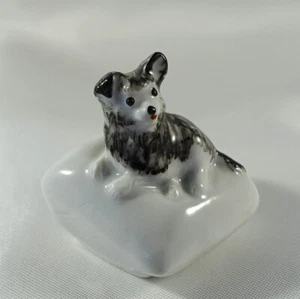 Meissen Figur Hündchen auf Kissen 1. Wahl Tier Miniatur / CU 269(60) - Bild 1 von 9