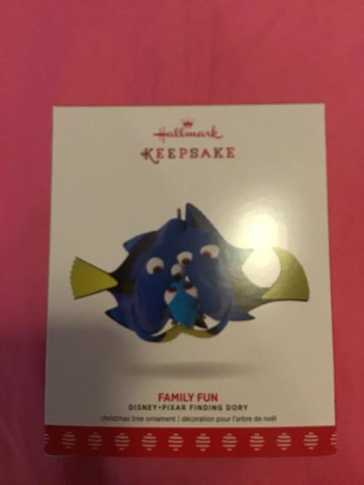 Hallmark Keepsake Ornament 2017 Family Fun Disney Pixar Finding Dory new fish