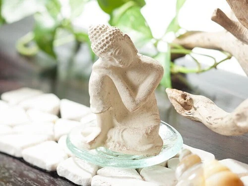 Branco) Estátua objeto de pedra Buda sentado de mesa Buda asiático escultura 10cm - Imagem 1 de 4