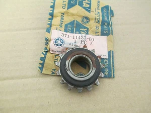 NOS Yamaha TX500 XS500 Idle Sprocket 15 Teeth 371-11437-00 - Picture 1 of 1